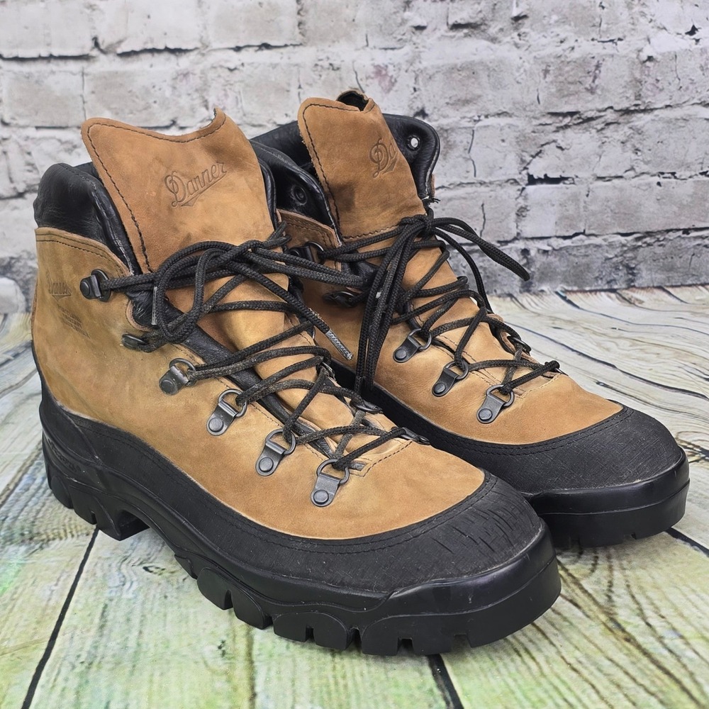 Danner Combat Hiker 43513X Boots Mens 12 R Tan Leather Gore-Tex Vibram USA Made